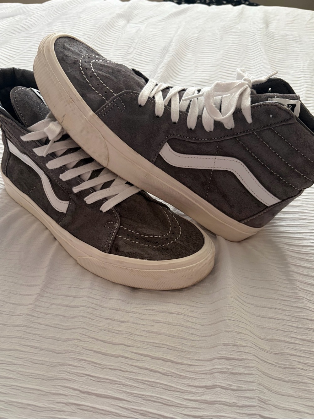 Vans Men's High-Top Suede Skate Sneakers - Gray/White